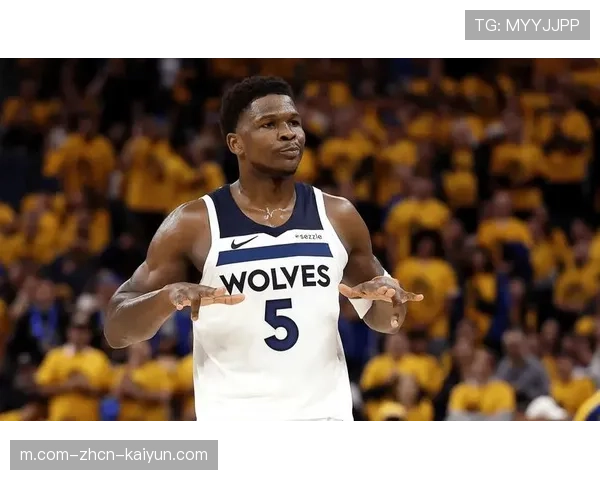 森林狼压制爵士 爱德华兹35分率领年轻阵容崛起
