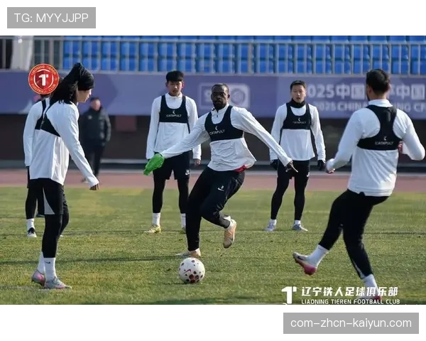 升班马辽宁铁人大连英博同积三分 中游集团竞争异常激烈